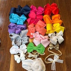 Assortment of 19 head bows for baby/toddler
